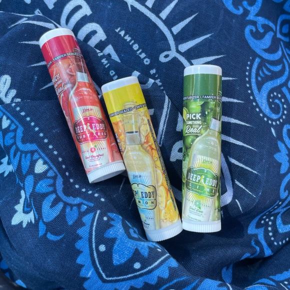 Deep Eddy Swag Bag with 3 Chapsticks, Air Freshener, Keychain all in plastic bag - Picture 5 of 5